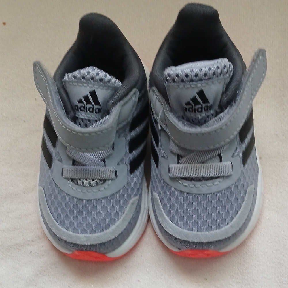 New Adidas Kids Sneakers in Gray and Black with Red Accents